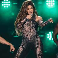 shakira_1759092914_3731864305613571310_217867189~0.jpg