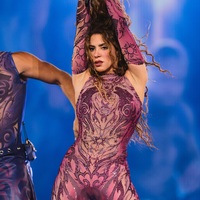 shakira_1764972812_3781188466265464450_217867189.jpg