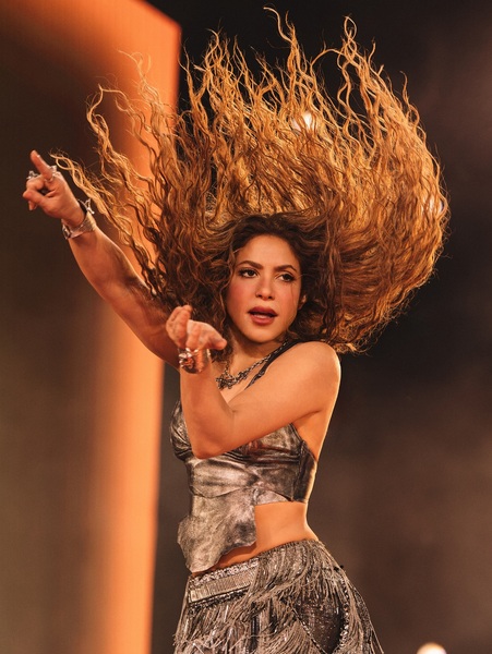 shakira_1765648380_3786851629870762764_217867189.jpg
