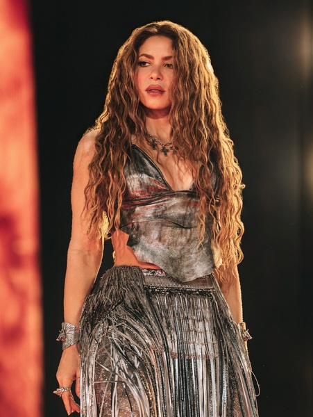 shakira_1765648380_3786851655623794053_217867189.jpg