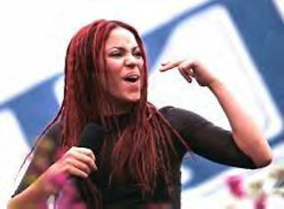 Shakira_-_Cinco_De_Mayo_festival_-_1999_-_6.jpg