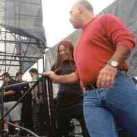 Shakira_-_Cinco_De_Mayo_festival_-_1999_-_2.jpg