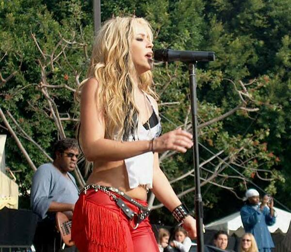 shakira3.jpg