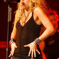 Shakira_SM888316027.jpg