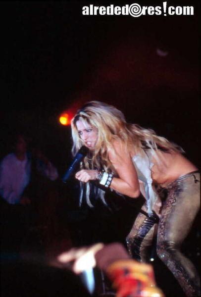 shakira11.jpg