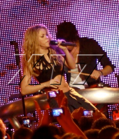 wm_Shakira091509_05.JPG