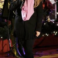 ~New_Features-Novedades-Novidades~Shakira_es_la_Embajadora_de_la_Navidad_en_NYC~AGURG_SELEDLNEN091118_28.jpg