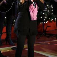 ~New_Features-Novedades-Novidades~Shakira_es_la_Embajadora_de_la_Navidad_en_NYC~AGURG_SELEDLNEN091118_39.jpg