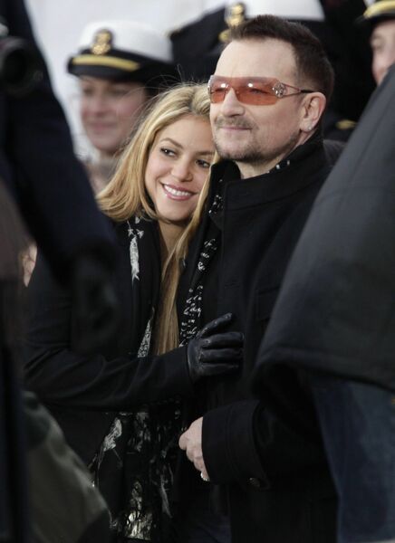 28338_Celebutopia-Shakira_during_We_Are_One-_Opening_Inaugural_Celebration_at_the_Lincoln_Memorial_in_Washington-02_122_685lo.jpg