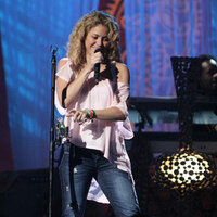 100714_pj_Shakira_07.jpg