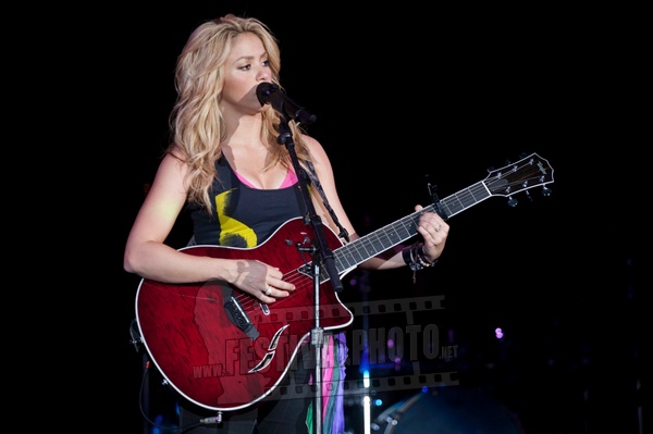 Rock_In_Rio_2010_100521_Shakira_Shakira_Rir_2010_Lx142.jpg