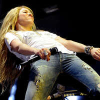 Shakira_-KIIS-FM-2014-Wango-Tango--12.jpg