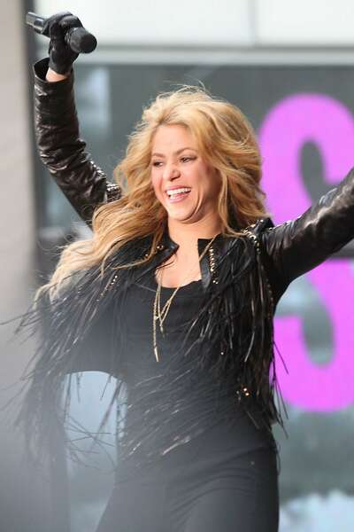 Shakira_-Performs-Live-at-Today-Show--13.jpg
