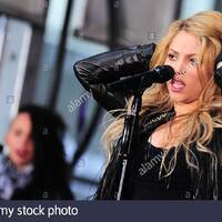 new-york-ny-usa-26th-mar-2014-shakira-on-stage-for-nbc-today-show-DXHGGT.jpg