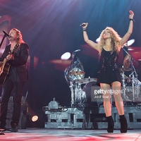 487151080-fher-olvera-of-mana-and-shakira-perform-on-gettyimages.jpg