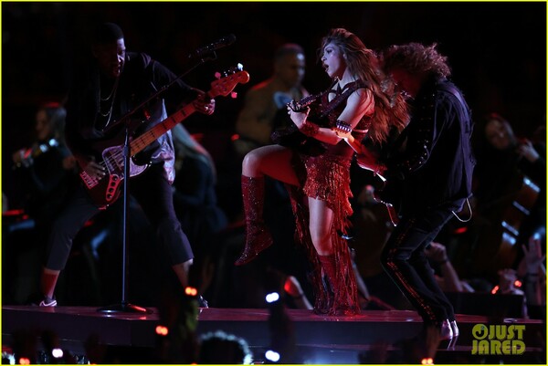 shakira-super-bowl-halftime-show-2020-18.jpg