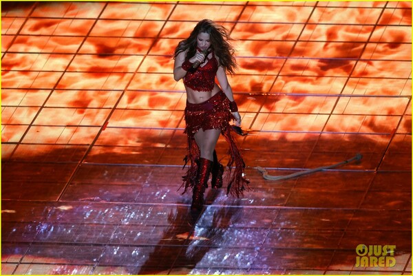 shakira-super-bowl-halftime-show-2020-32.jpg