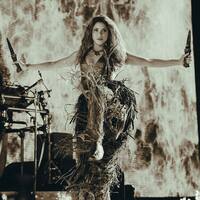 shakira_1763578663_3769493498413270998_217867189.jpg