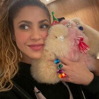 shakira_1763578663_3769493498413277958_217867189.jpg