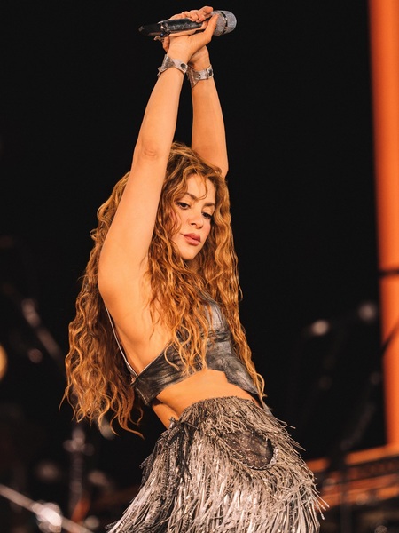 shakira_1770746503_3829540217448106625_217867189.jpg