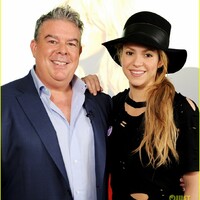 shakira-performs-new-song-the-one-thing-on-the-voice-01.jpg