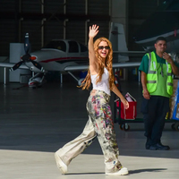 Shakira-desembarca-no-Brasil-para-megashow-no-Rio-0036531803202604291421-9_copie.jpg