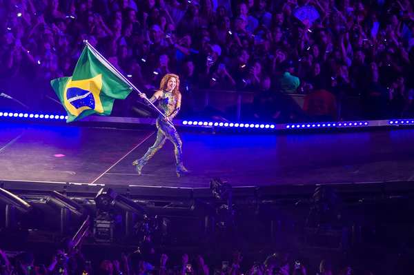 shakira-rio-de-janeiro-copacabana-show-sabado-2-1_copie.jpg