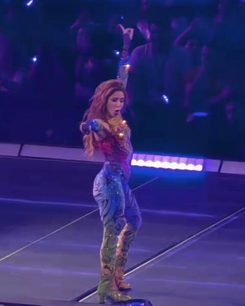 shakiraenchile_1781441399_3919336621375715175_10960282447.jpg