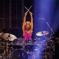 13-shakira-lmynl-tour-2026-billboard-1200.jpg
