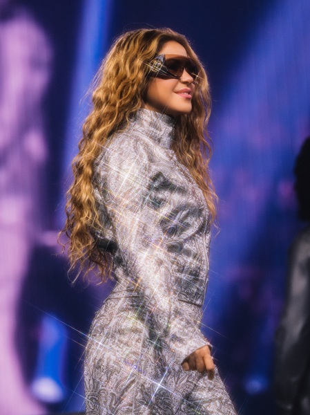 shakira_1781743335_3921867255372199304_217867189.jpg