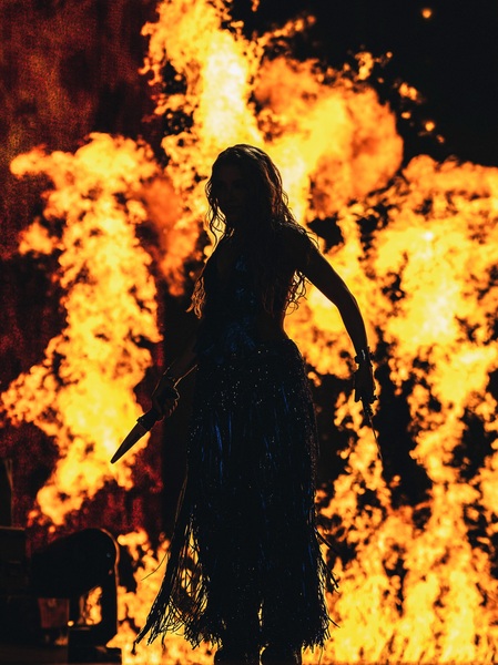 shakira_1782078216_3924669691526143595_217867189.jpg