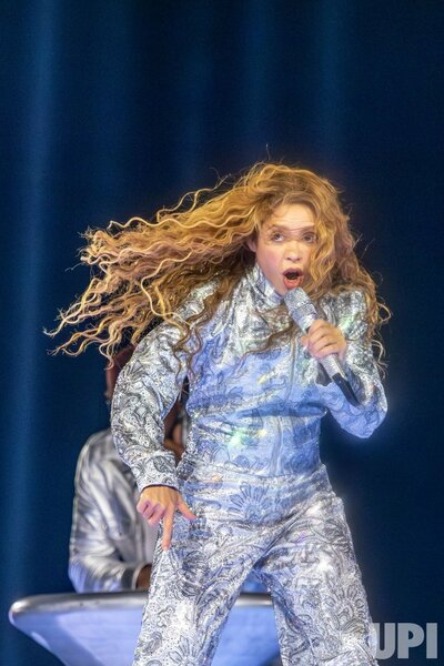 SHAKIRA-2026-23.jpg