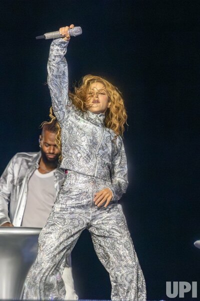 SHAKIRA-2026-5.jpg